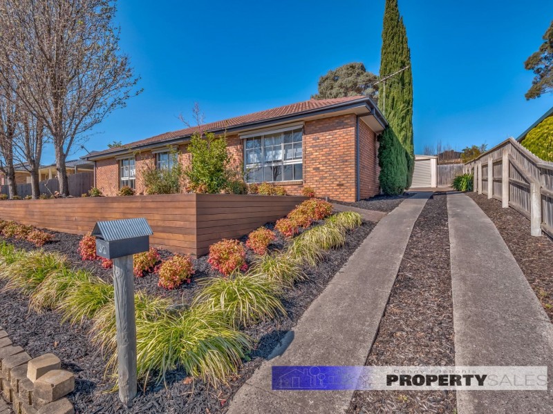 32 Scorpio Drive, Moe VIC 3825