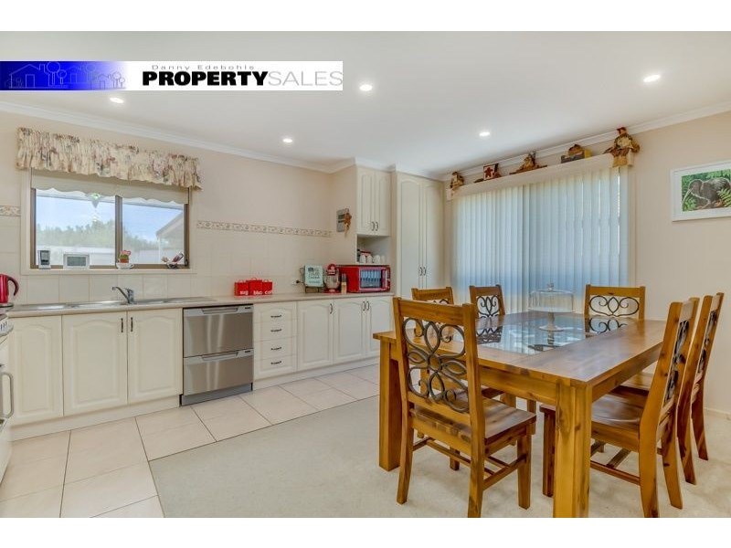 8 Thorpdale Street, Newborough VIC 3825