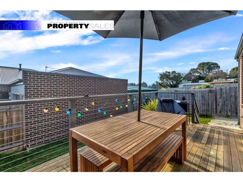 3/154 Narracan Drive, Newborough VIC 3825