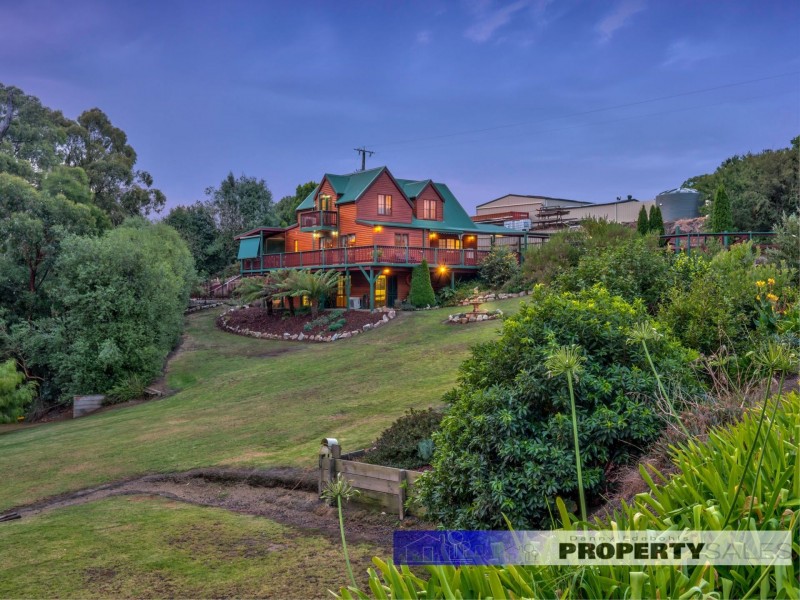 1 McCarthy Road, Newborough VIC 3825