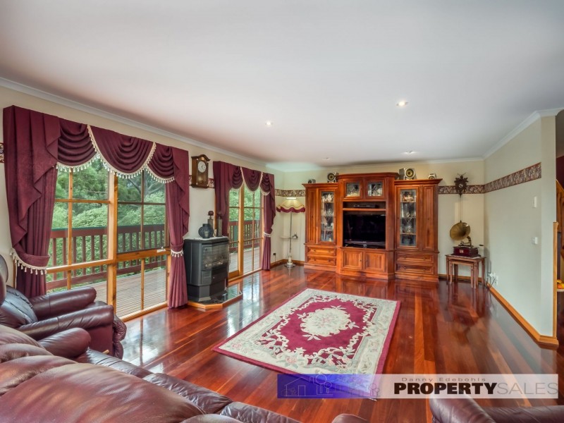 1 McCarthy Road, Newborough VIC 3825