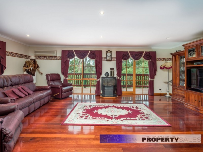 1 McCarthy Road, Newborough VIC 3825