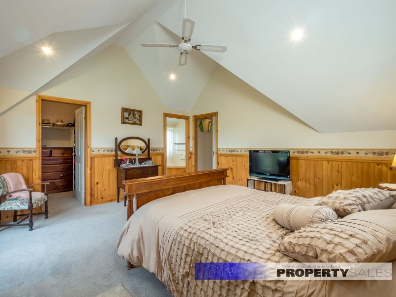 1 McCarthy Road, Newborough VIC 3825