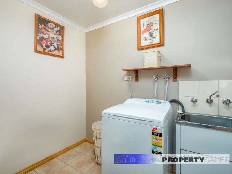 1 McCarthy Road, Newborough VIC 3825