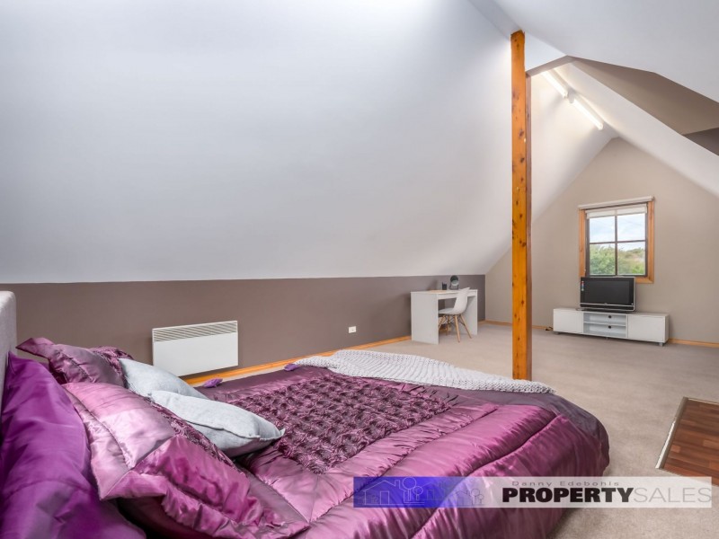 1 McCarthy Road, Newborough VIC 3825