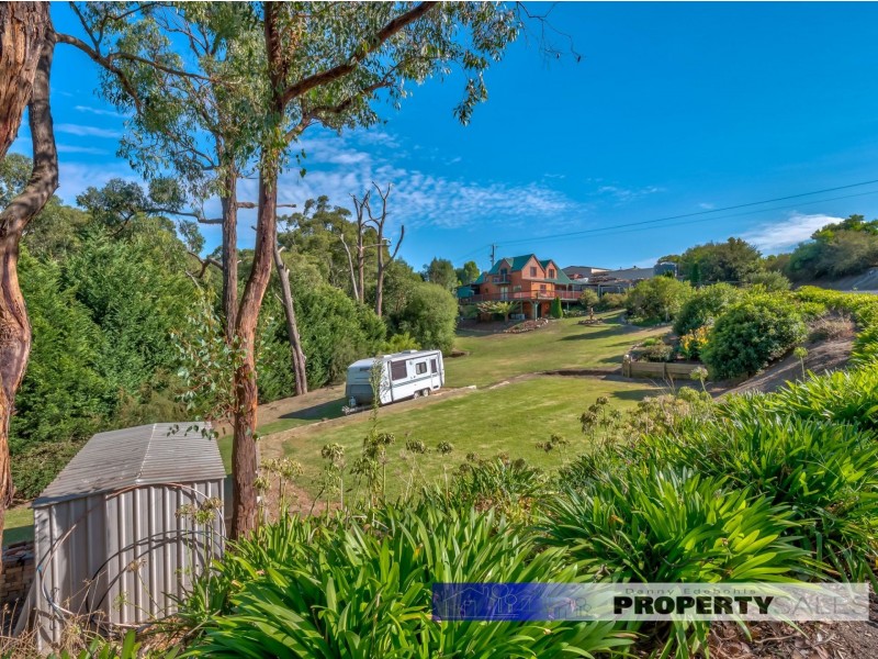 1 McCarthy Road, Newborough VIC 3825