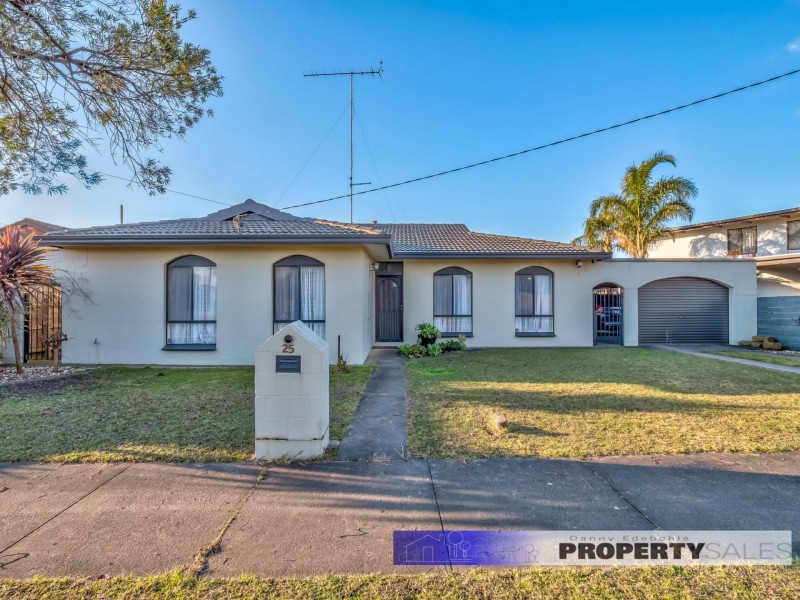 25 Hyland Street, Moe VIC 3825