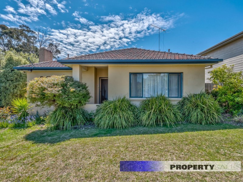 32 Leith Street, Newborough VIC 3825