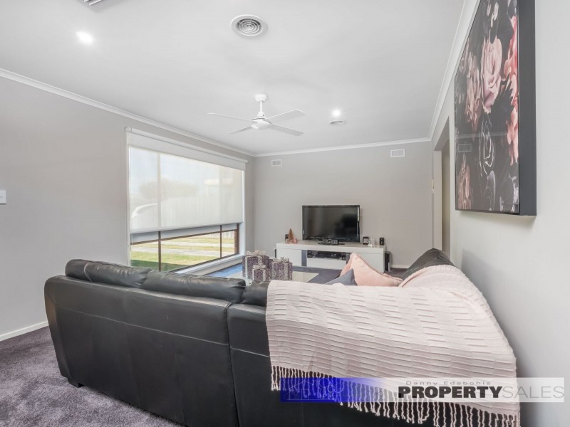 13 Abbott Street, Moe VIC 3825