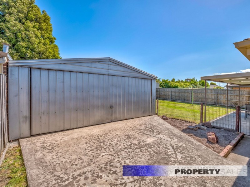 13 Abbott Street, Moe VIC 3825