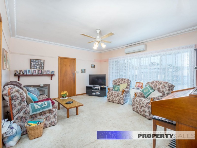 8 March Street, Newborough VIC 3825