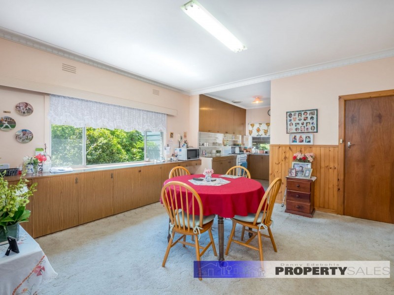 8 March Street, Newborough VIC 3825