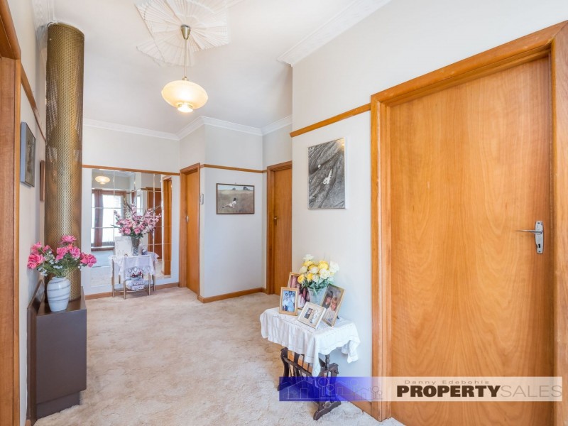 8 March Street, Newborough VIC 3825