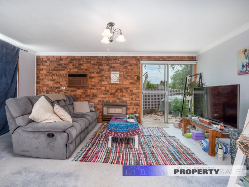 63 Boolarra Avenue, Newborough VIC 3825