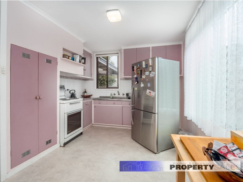 63 Boolarra Avenue, Newborough VIC 3825