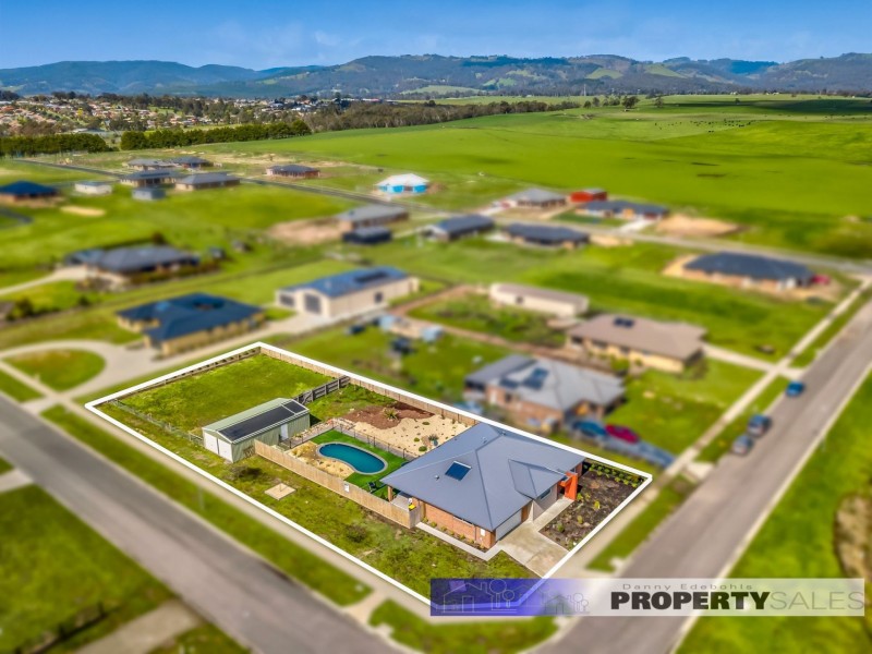 1 Brown Drive, Churchill VIC 3842