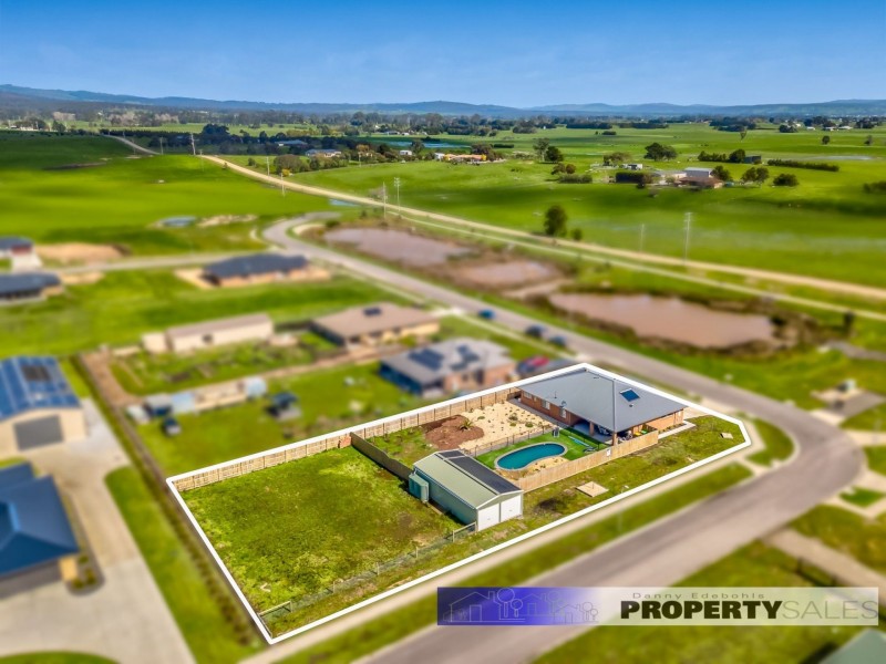 1 Brown Drive, Churchill VIC 3842