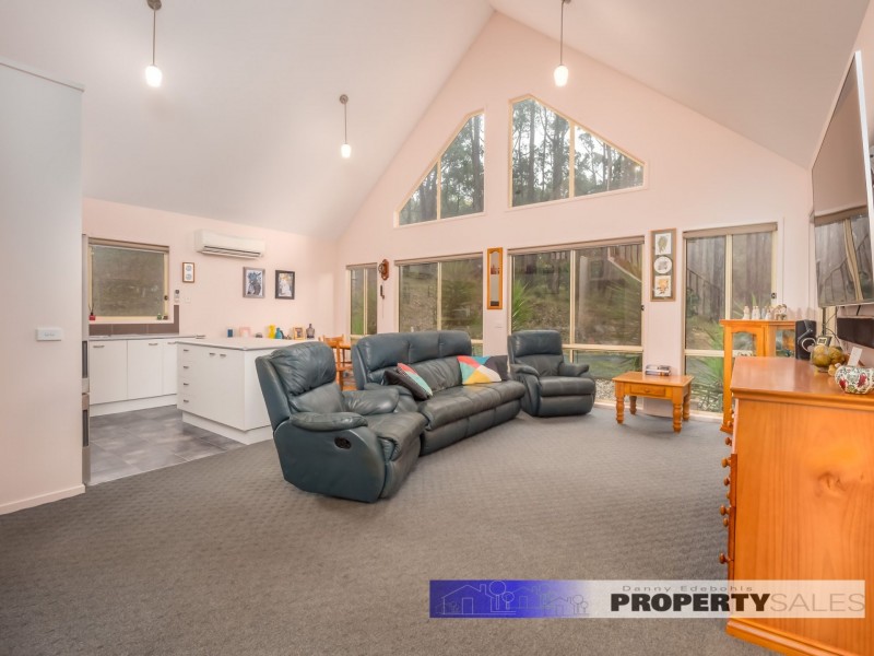 35 Wattle Tree Road, Moe South VIC 3825