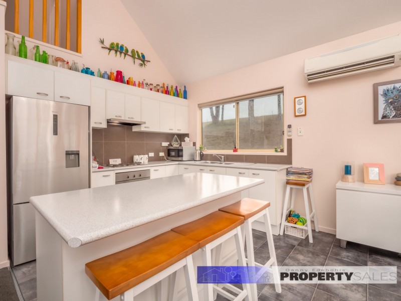 35 Wattle Tree Road, Moe South VIC 3825