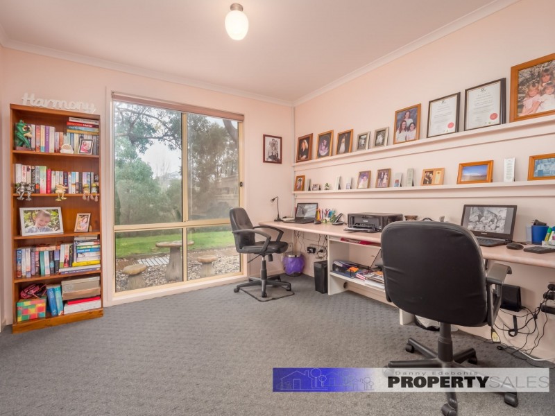 35 Wattle Tree Road, Moe South VIC 3825