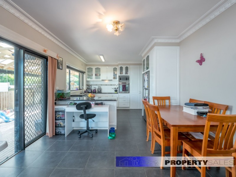 12 Ford Avenue, Newborough VIC 3825