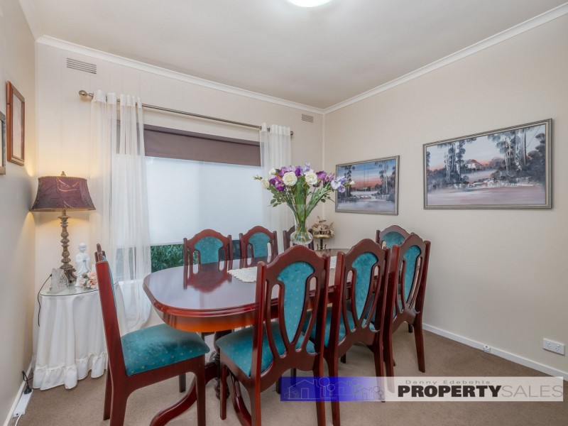 17 Hawker Street, Moe VIC 3825