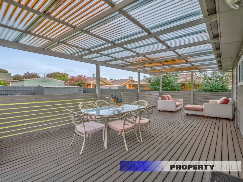 17 Hawker Street, Moe VIC 3825