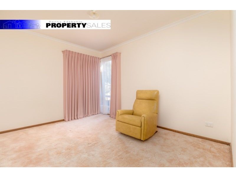 56 Ollerton Avenue, Newborough VIC 3825