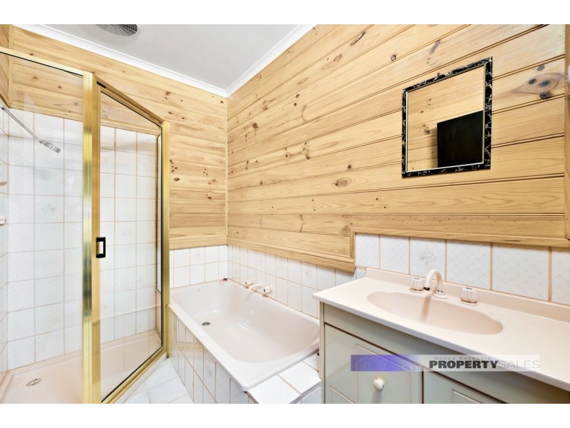 8 Chalk Road, Moe South VIC 3825