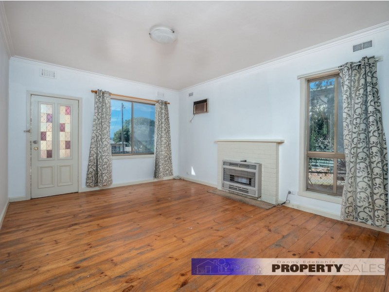 12 Lincoln Street, Moe VIC 3825
