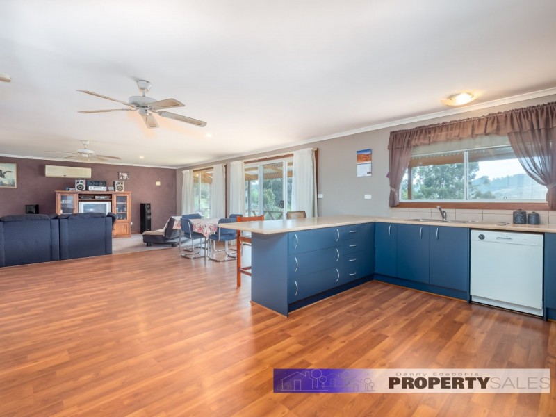 394 Weirs Road, Narracan VIC 3824