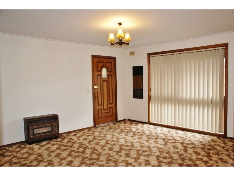 1/5 Tovell Street, Newborough VIC 3825