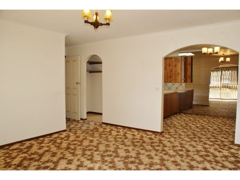 1/5 Tovell Street, Newborough VIC 3825