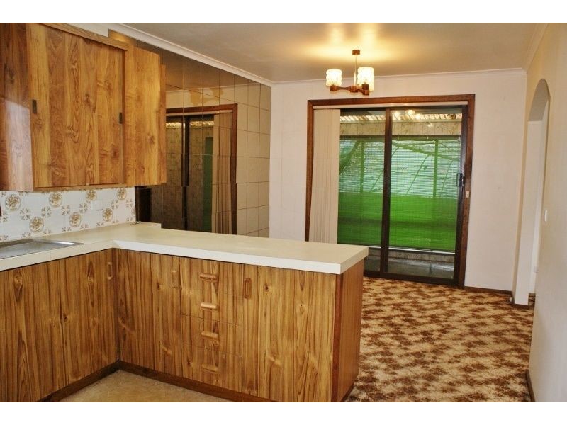 1/5 Tovell Street, Newborough VIC 3825