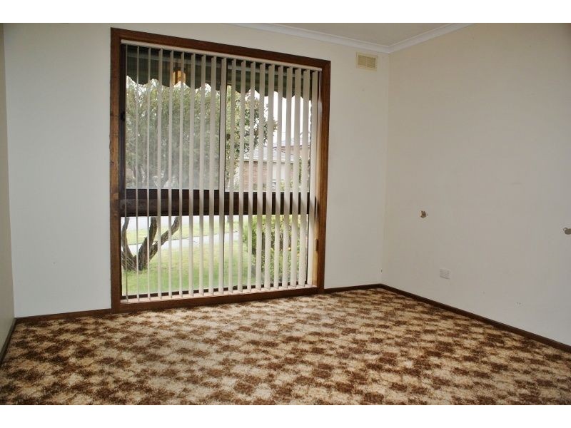 1/5 Tovell Street, Newborough VIC 3825