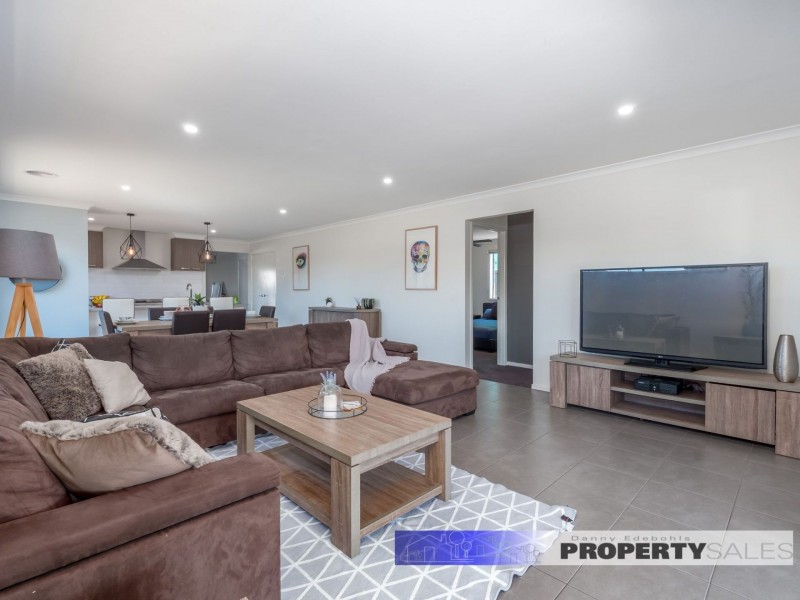 38 Discovery Boulevard, Moe VIC 3825
