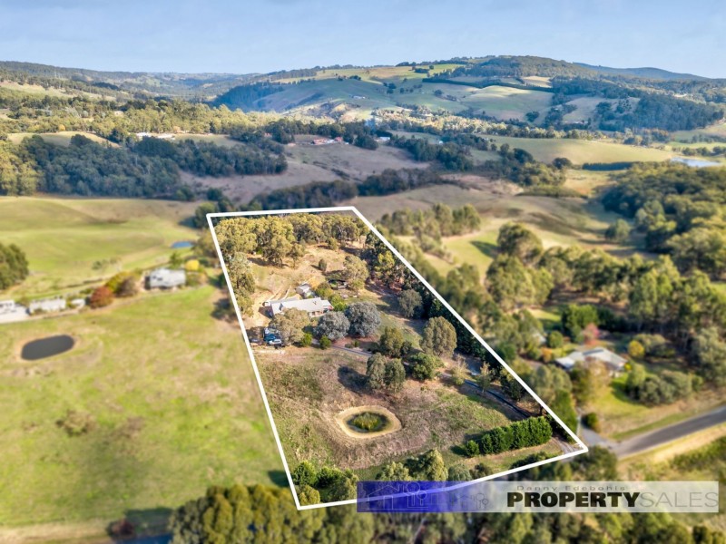 51 Donelan Drive, Hernes Oak VIC 3825
