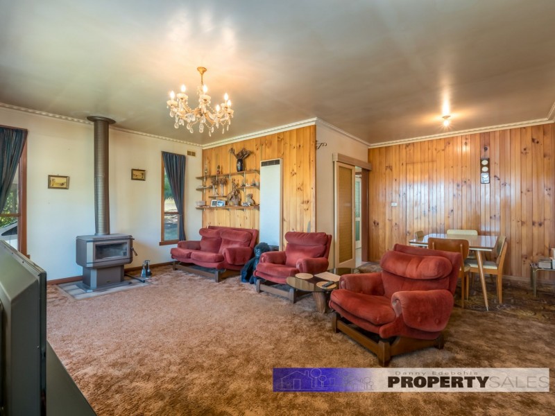 290 McDonalds Track, Hernes Oak VIC 3825