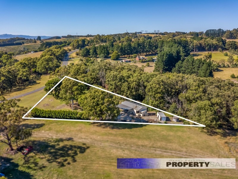 290 McDonalds Track, Hernes Oak VIC 3825