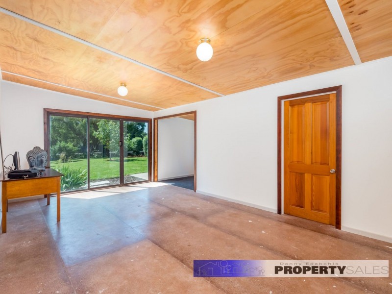 19 Chamberlain Road, Newborough VIC 3825