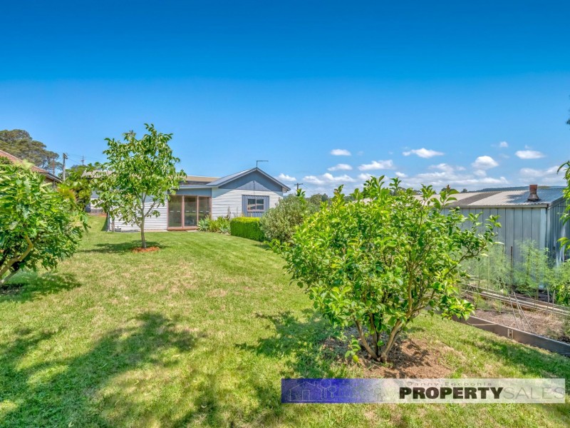 19 Chamberlain Road, Newborough VIC 3825