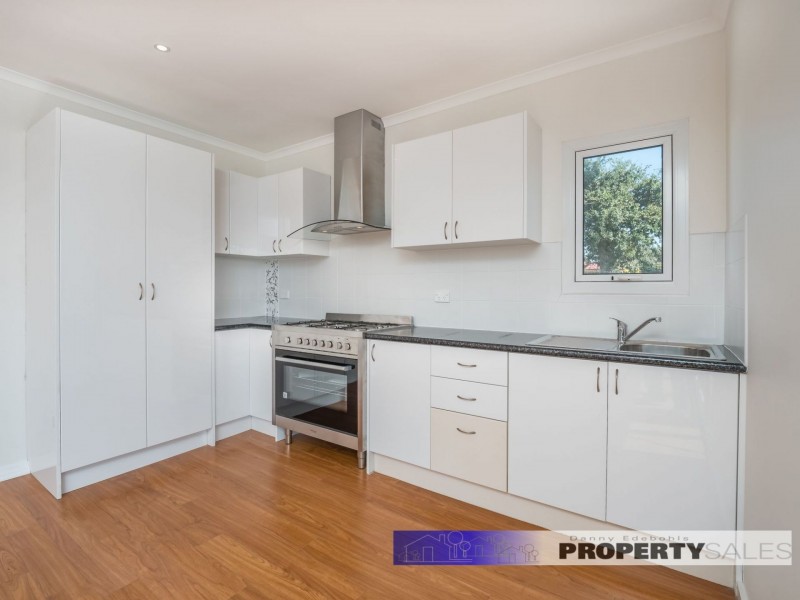 18 Railway Crescent, Moe VIC 3825