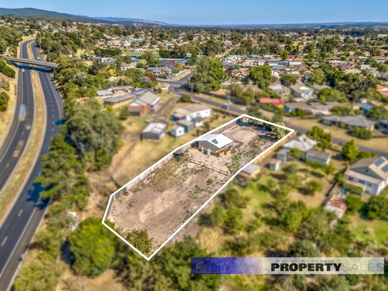 18 Railway Crescent, Moe VIC 3825