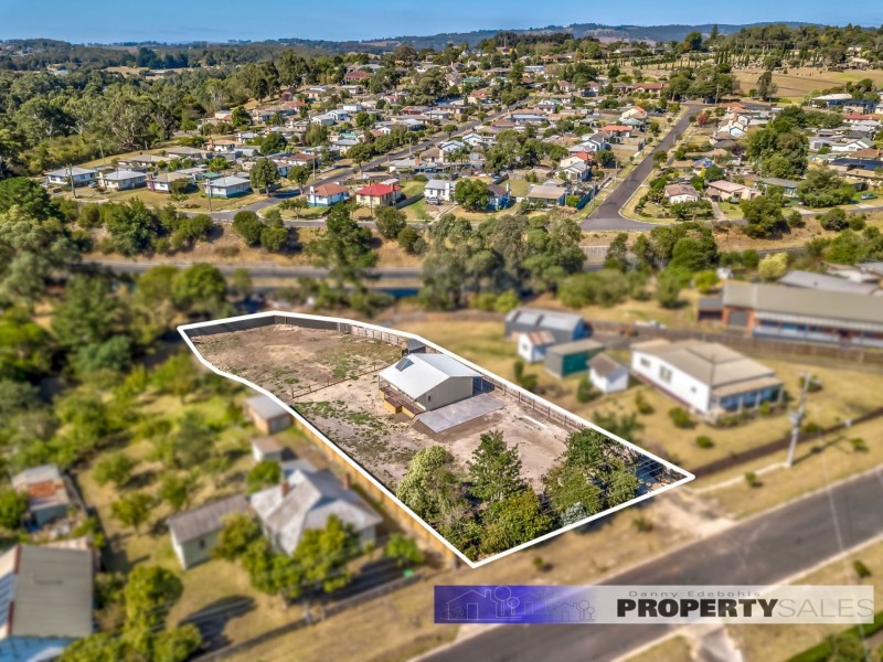 18 Railway Crescent, Moe VIC 3825