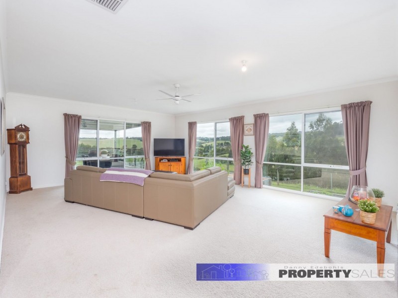 227 Coalville Road, Moe South VIC 3825
