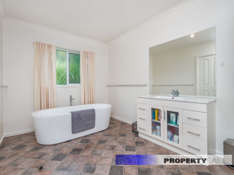 227 Coalville Road, Moe South VIC 3825