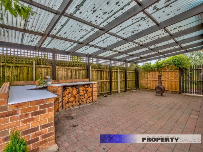 24 Chamberlain Road, Newborough VIC 3825