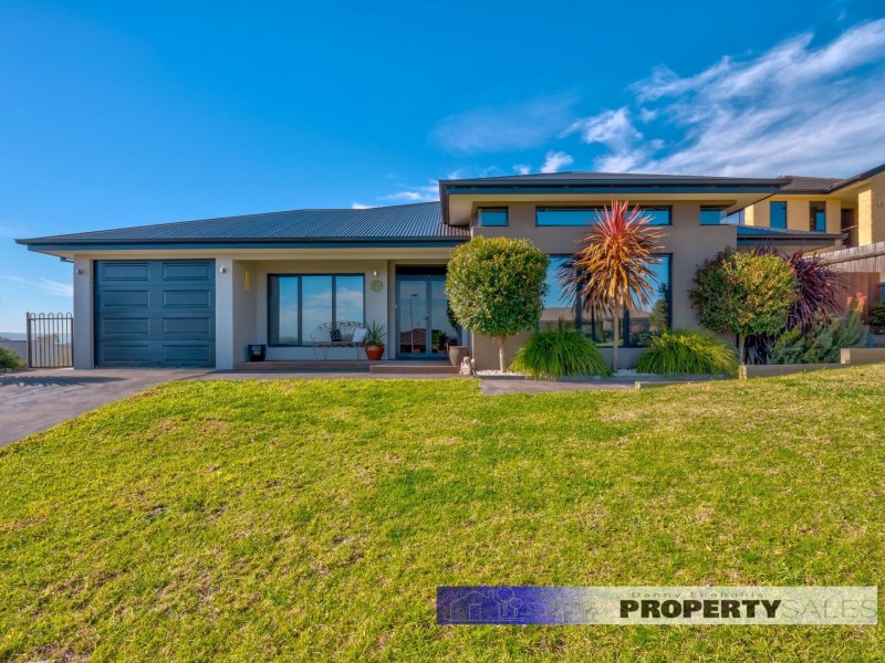 9 Ashlyn Parade, Moe VIC 3825