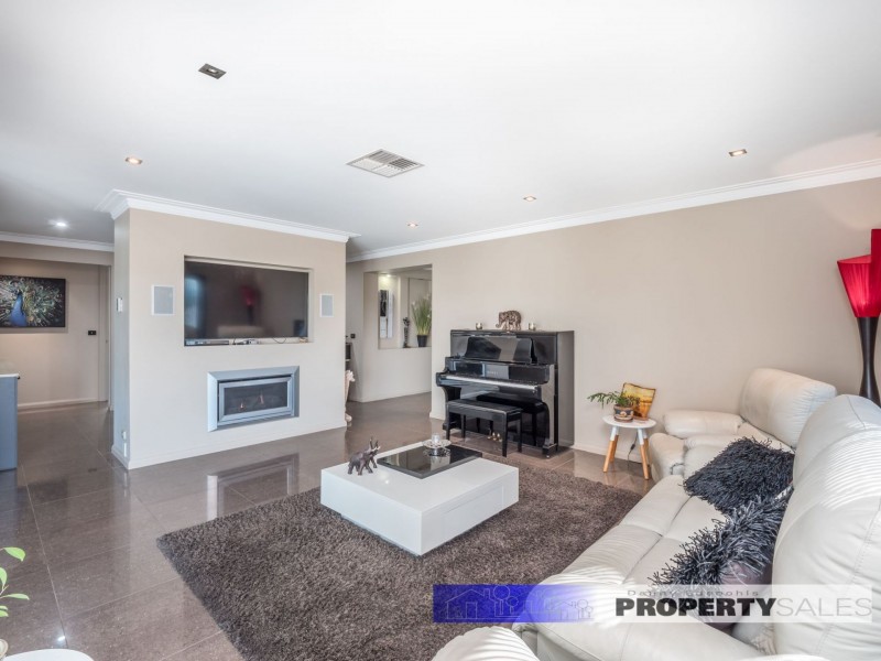 9 Ashlyn Parade, Moe VIC 3825
