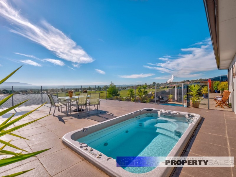 9 Ashlyn Parade, Moe VIC 3825